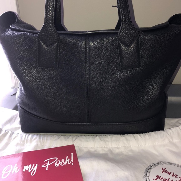 ⚡️FLASH SALE⚡️Marc Jacobs Set - Picture 2 of 8